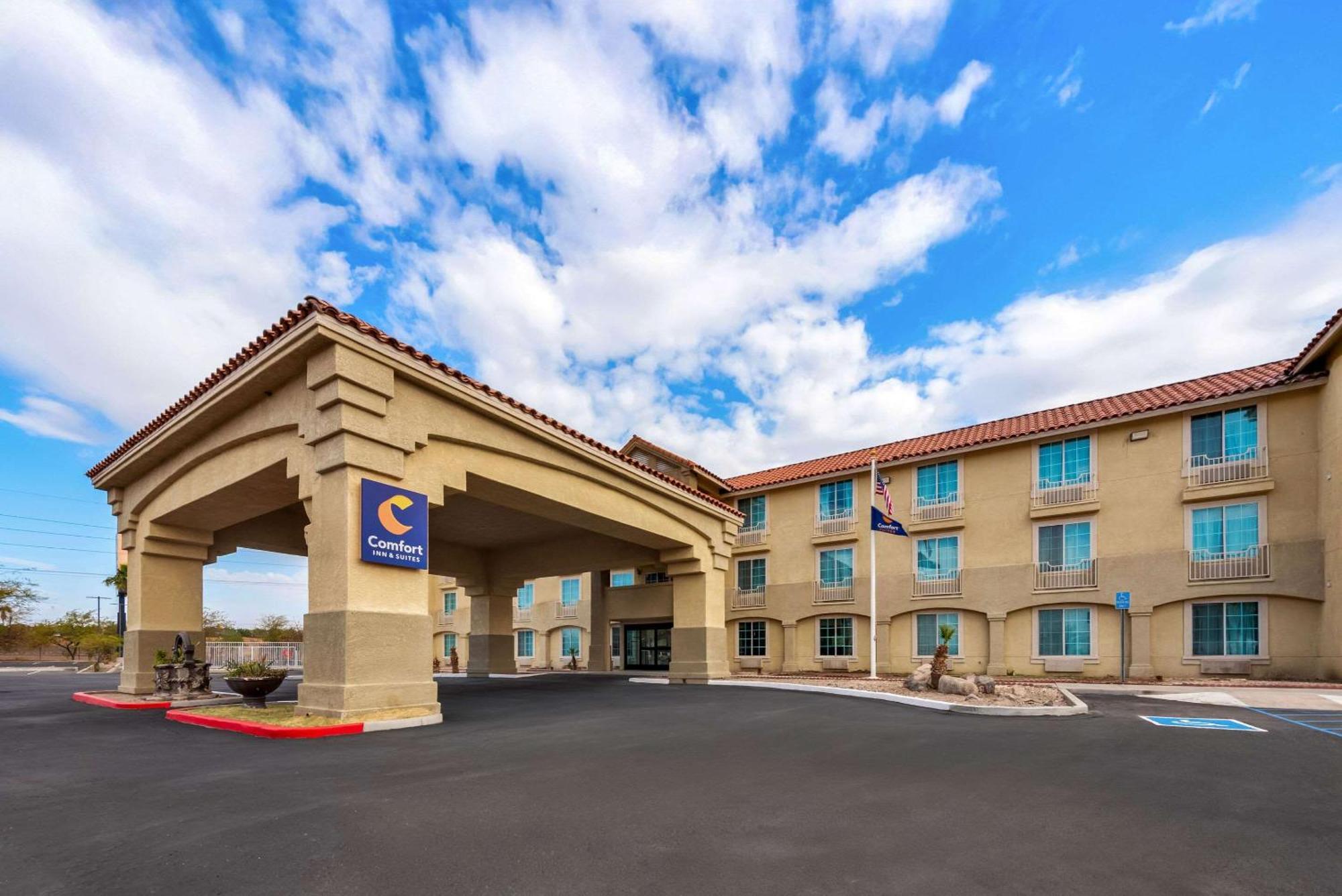 Comfort Inn & Suites El Centro I-8 Экстерьер фото